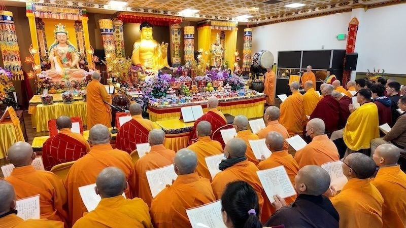 馬年新春點亮希望：世界佛教總部引領信眾點心燈