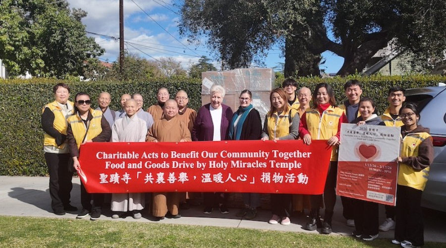 溫暖南加：聖蹟寺馬年開春送暖，精準物資援贈社區 【維加斯新聞報報導】